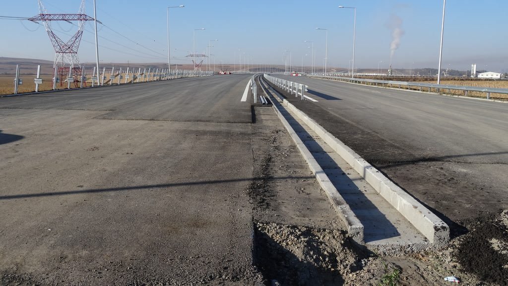 CNAIR: Au început lucrările la construcția sectorului de Autostradă „Târgu Mureș- Ungheni și Drum de legătură”