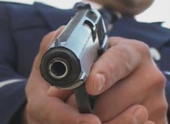 IGPR: 3.668 de permise de armă, eliberate în primele opt luni de poliţiştii de la DAESP; peste 2.000 – anulate