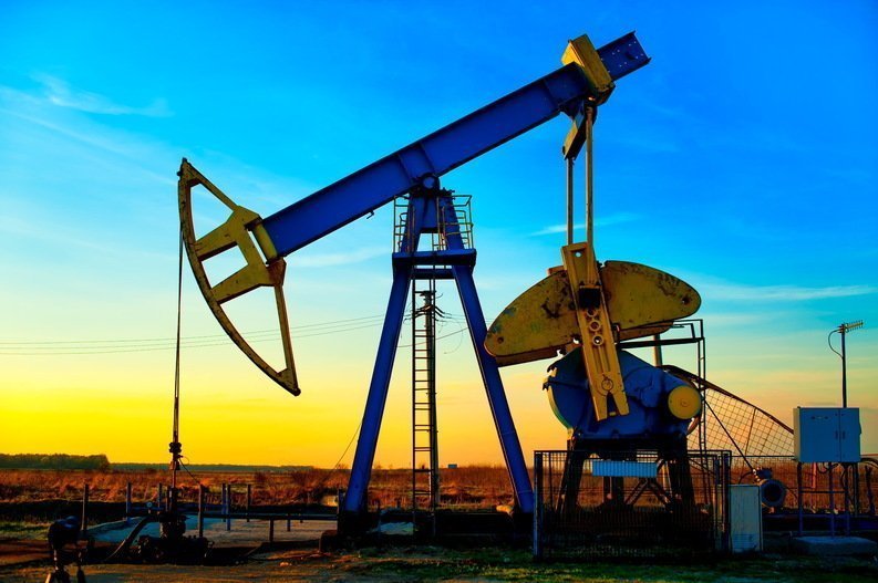 Petrolul a trecut de 100 de dolari pe baril, după atacul lui Putin