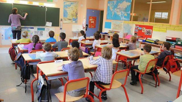 Franța VREA la școală