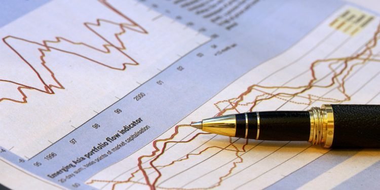 S&P: Ratingul României este BBB minus, iar perspectiva rămâne negativă