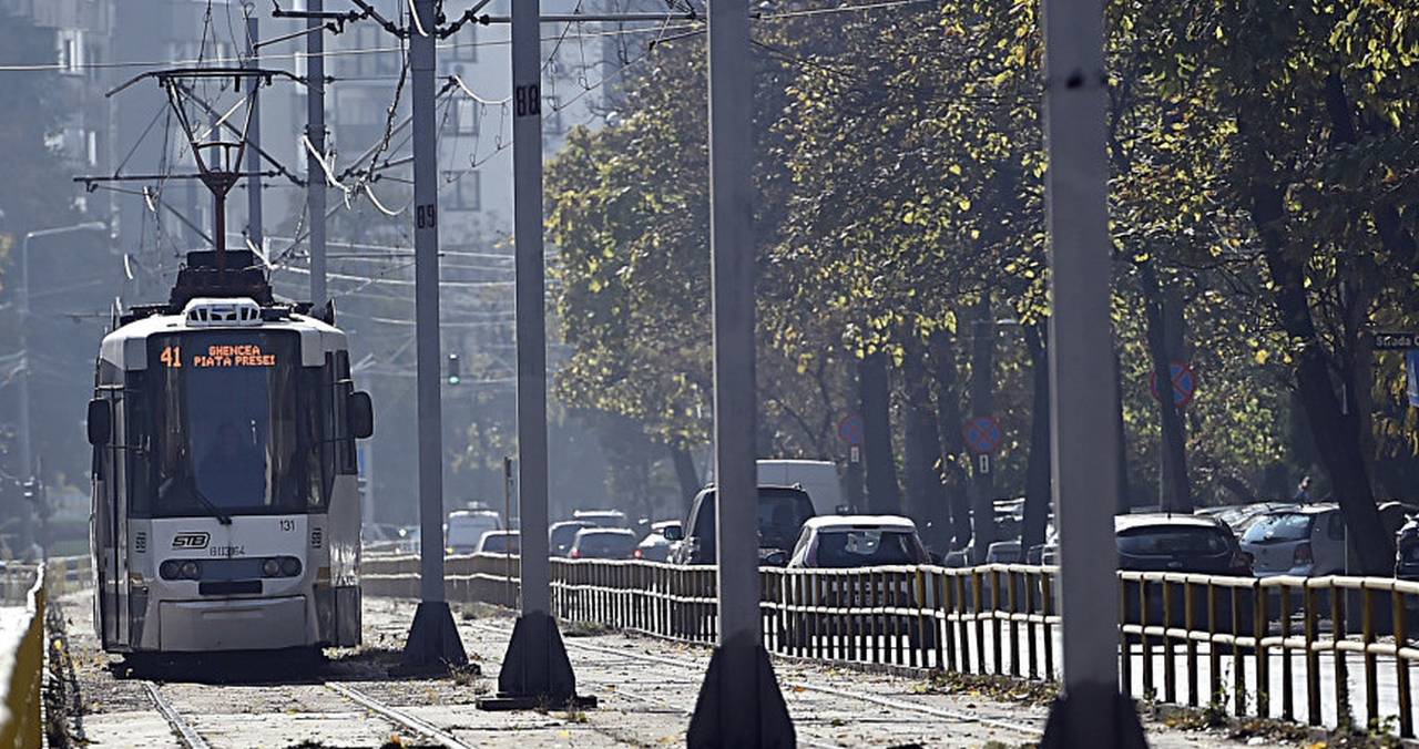 Cea mai folosită linie de tramvai din București nu va mai funcționa de miercuri / Update: Se amână măsura