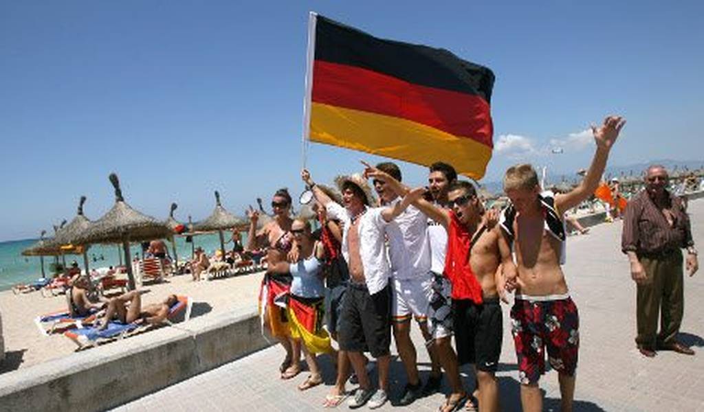Nouă lovitură pentru turismul mondial: ministrul german al sănătăţii le recomandă compatrioților să evite vacanțele în străinătate