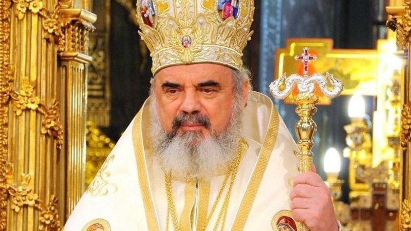 Patriarhul Daniel, mesaj de Crăciun: Omenirea confruntată cu noul Covid-19 traversează o perioadă grea. E nevoie de rugăciune și speranță