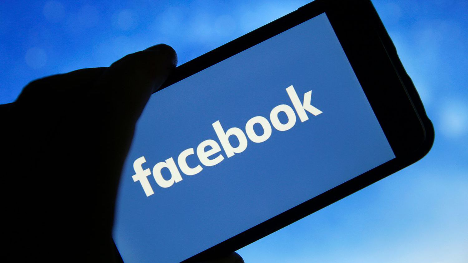 Pagini implicate în campanii de influențare politică, închise de Facebook în 8 țări