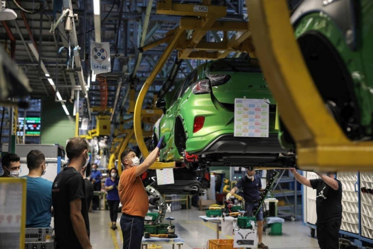 Fabrica Ford de la Craiova își suspendă activitatea începând de azi. Pentru cât timp