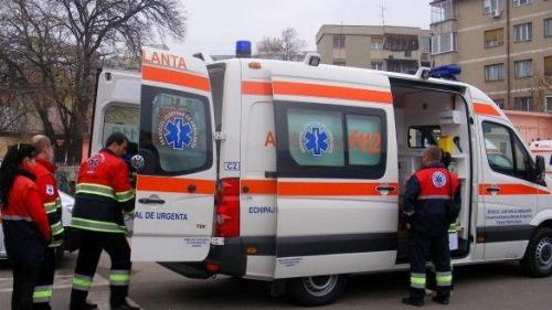 Alba Iulia: Persoanele nedeplasabile vor fi transportate gratuit cu ambulanța spre centrele de vaccinare