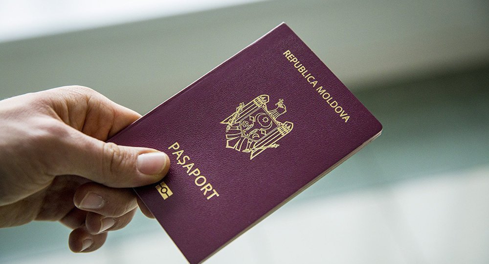 Pașaportul românesc rămâne unul dintre cele mai puternice din lume