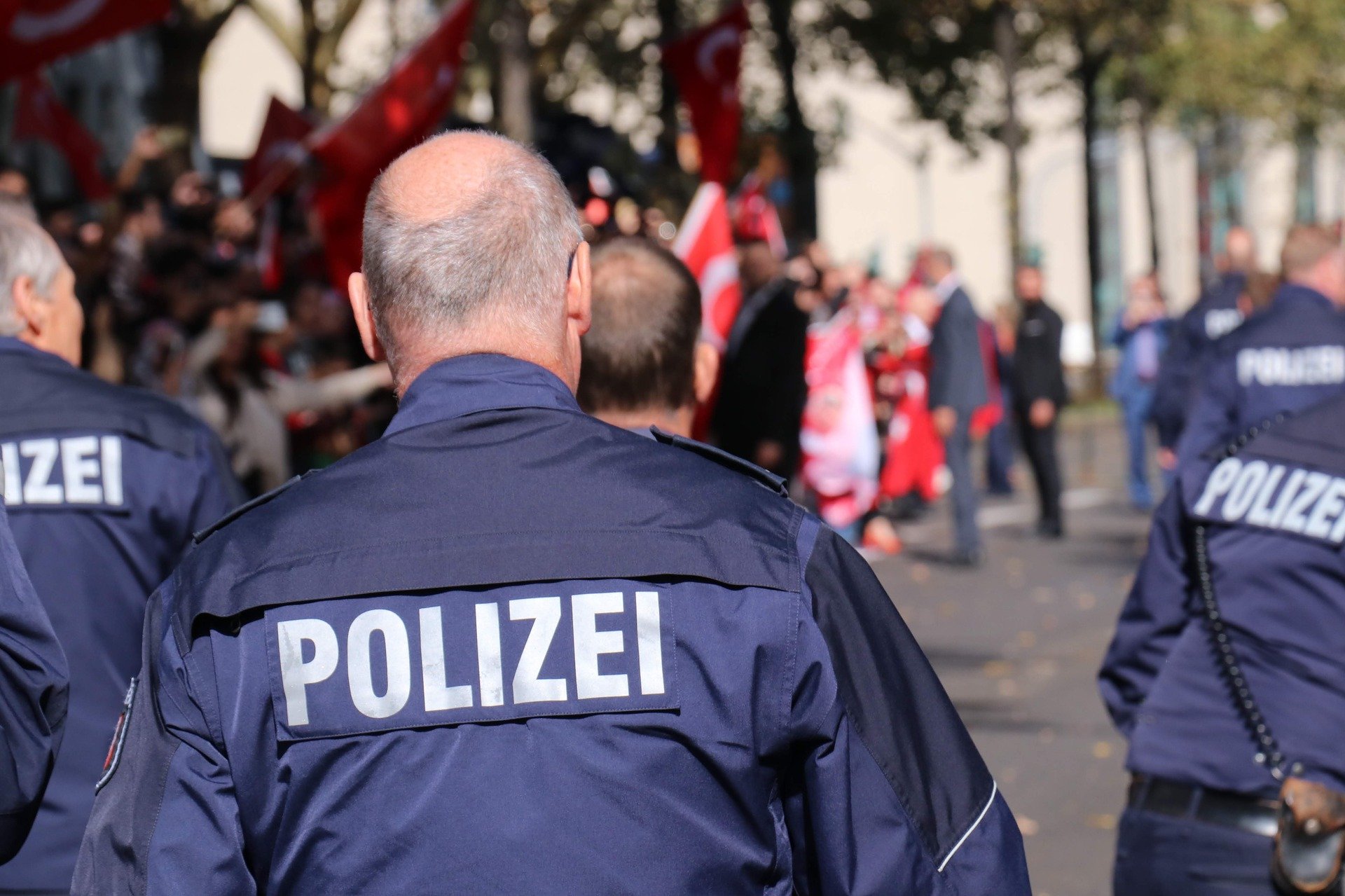 Poliția din Germania va putea citi mesajele de WhatsApp ale cetățenilor