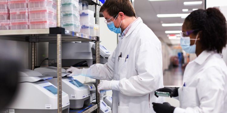 Marea Britanie va începe vaccinarea anti-Covid