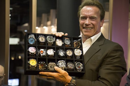 Arnold Schwarzenegger poate gestiona o invazie extraterestră?