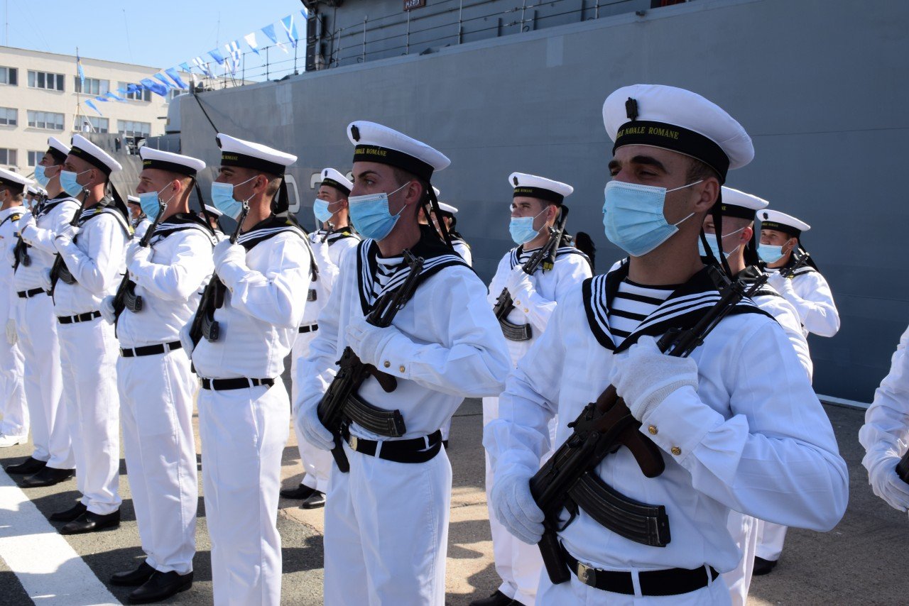 Forţele Navale Române sărbătoresc Ziua Marinei la Bucureşti, Constanţa, Tulcea, Mangalia, Brăila, Galaţi şi Bicaz