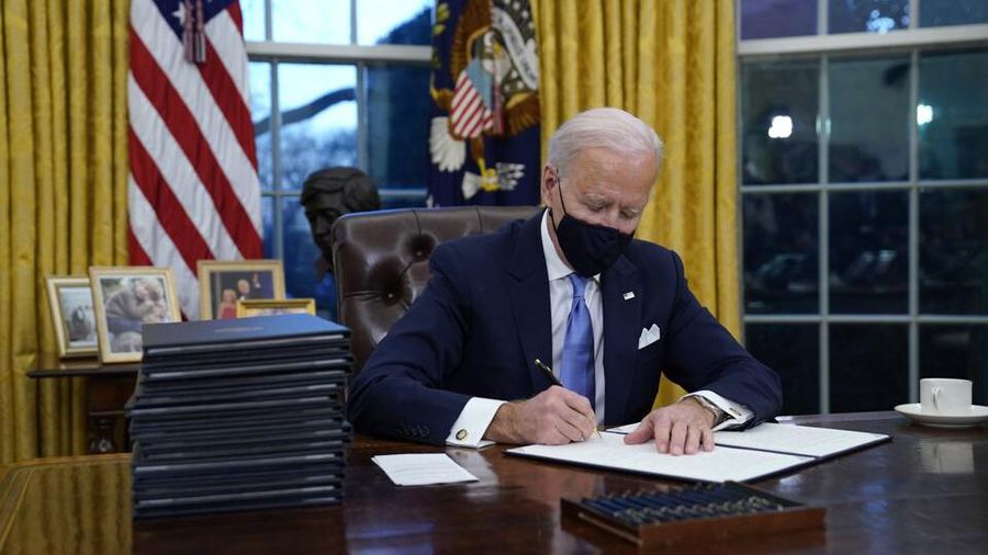 Biden discută cu aliaţii şi partenerii SUA despre evoluția conflictului din Ucraina