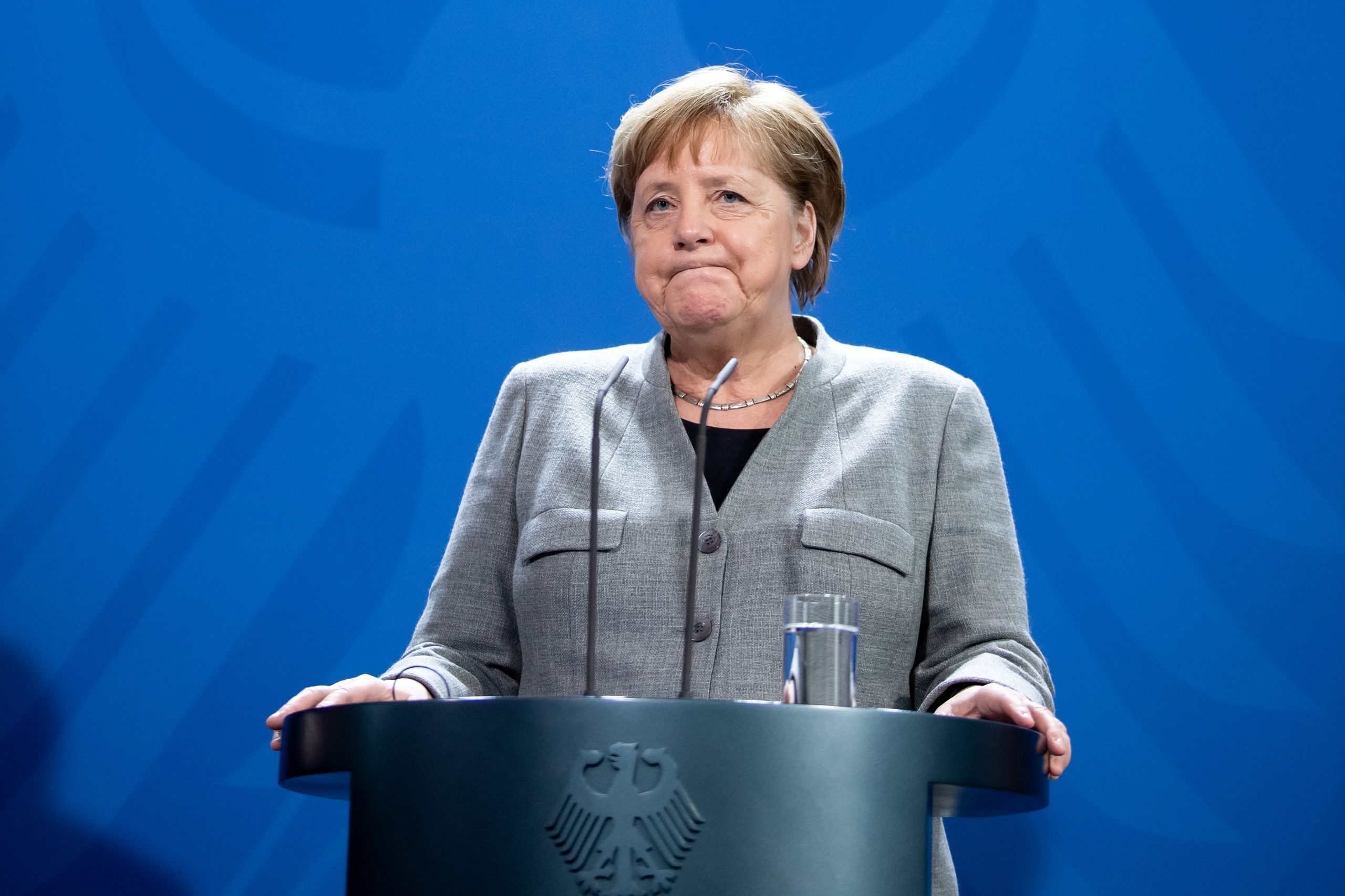 Angela Merkel: Vaccinați-vă! În Germania începe vaccinarea fără programare, în transportul public și pe stadioane