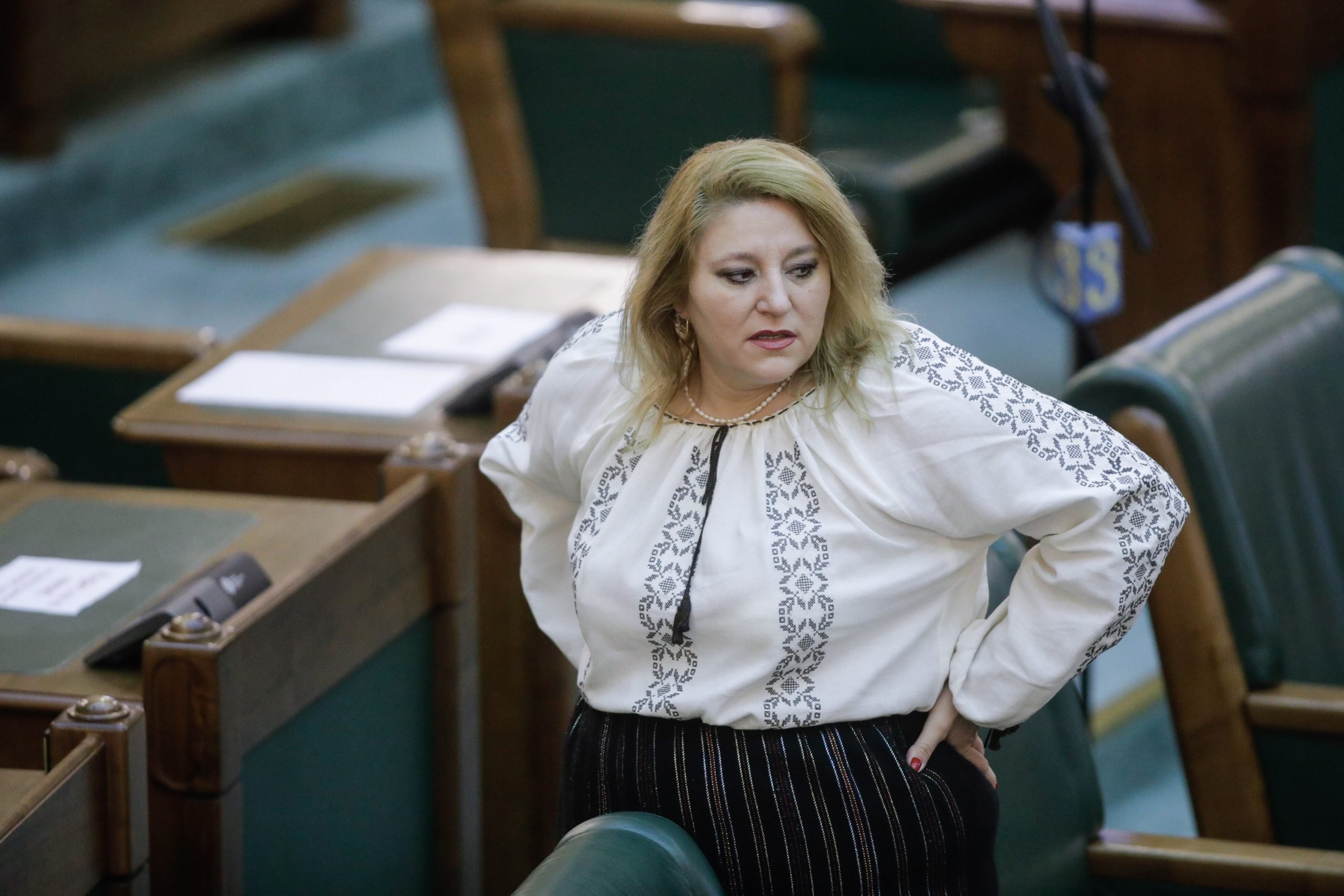 Parlamentarii judecă marți cererea de sancționare a Dianei Șoșoacă. Reacția senatoarei
