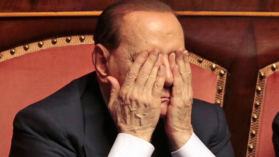 Reapariția lui Silviu Berlusconi în public a creat senzație