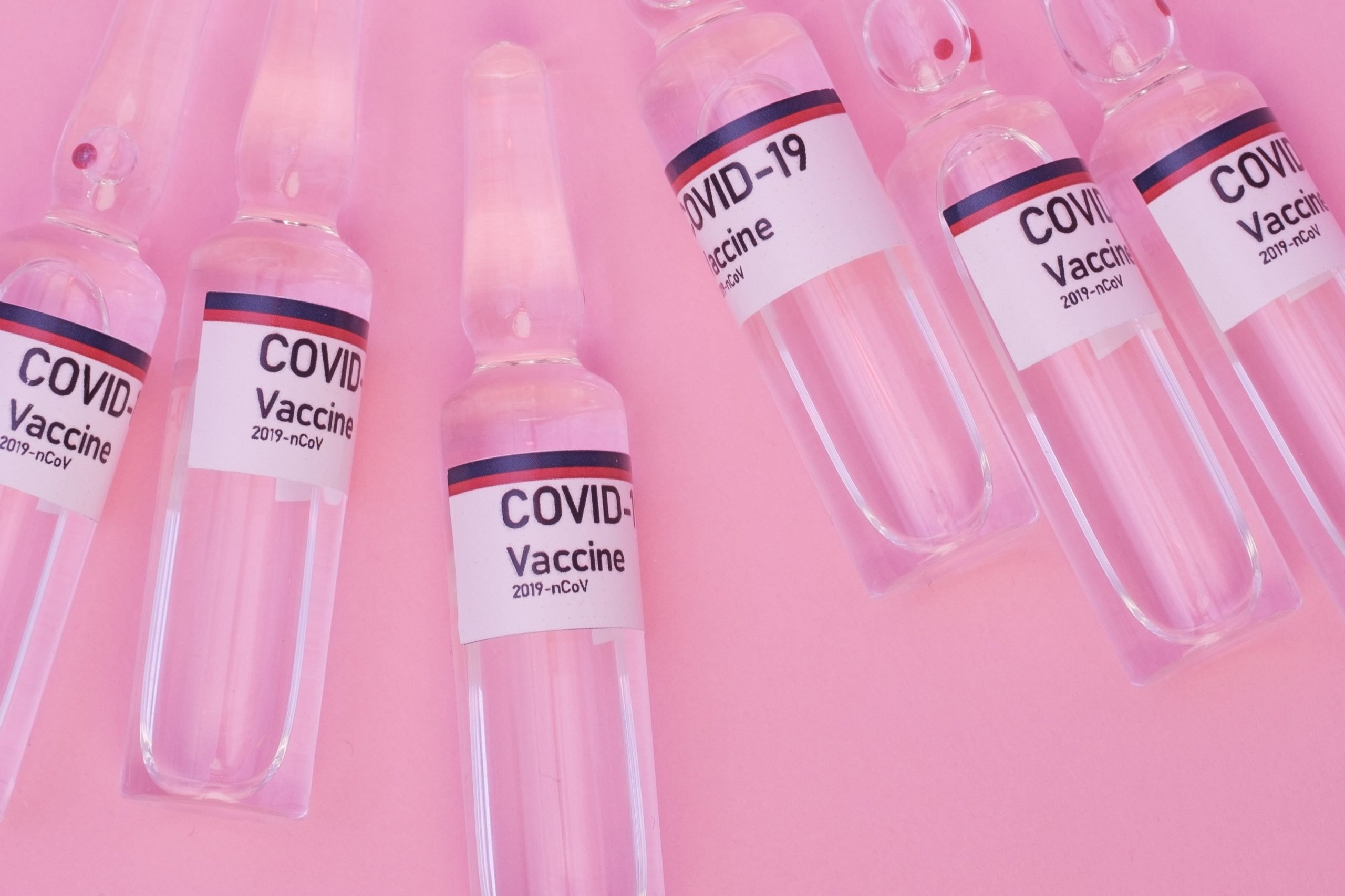 Vom avea nevoie de o a treia doză de vaccin anti-Covid-19, deoarece imunitatea scade