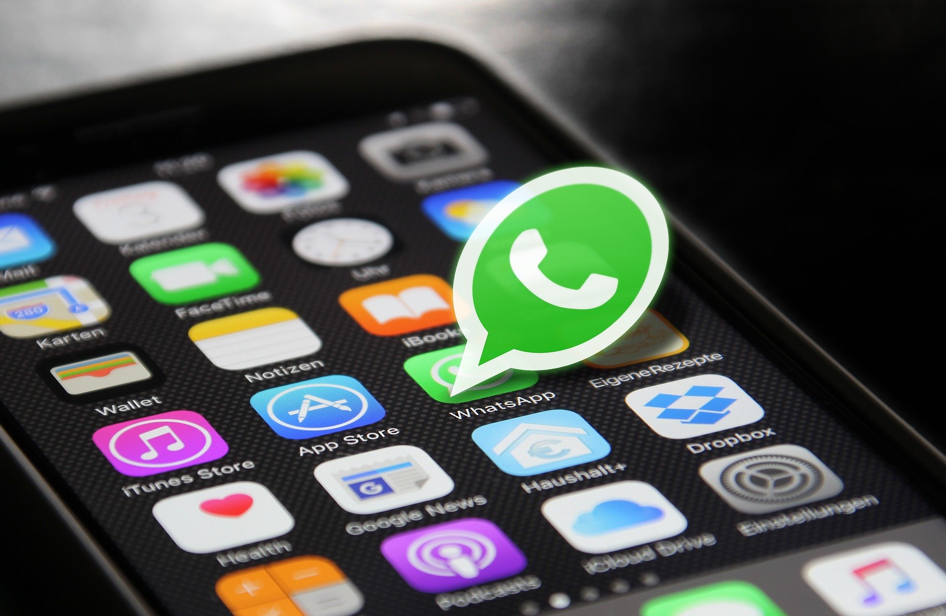 WhatsApp surprinde din nou: Cu ce noutate vine aplicația