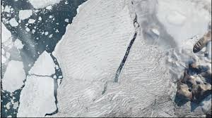 A apărut un fragment uriaş de gheaţă, mai mare decât insula spaniolă Mallorca