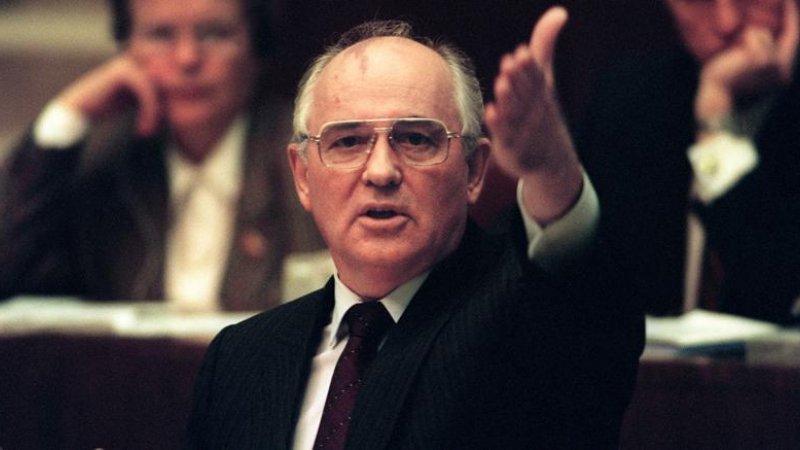 În plin război, Putin îl felicită pe Gorbaciov de ziua sa de naștere