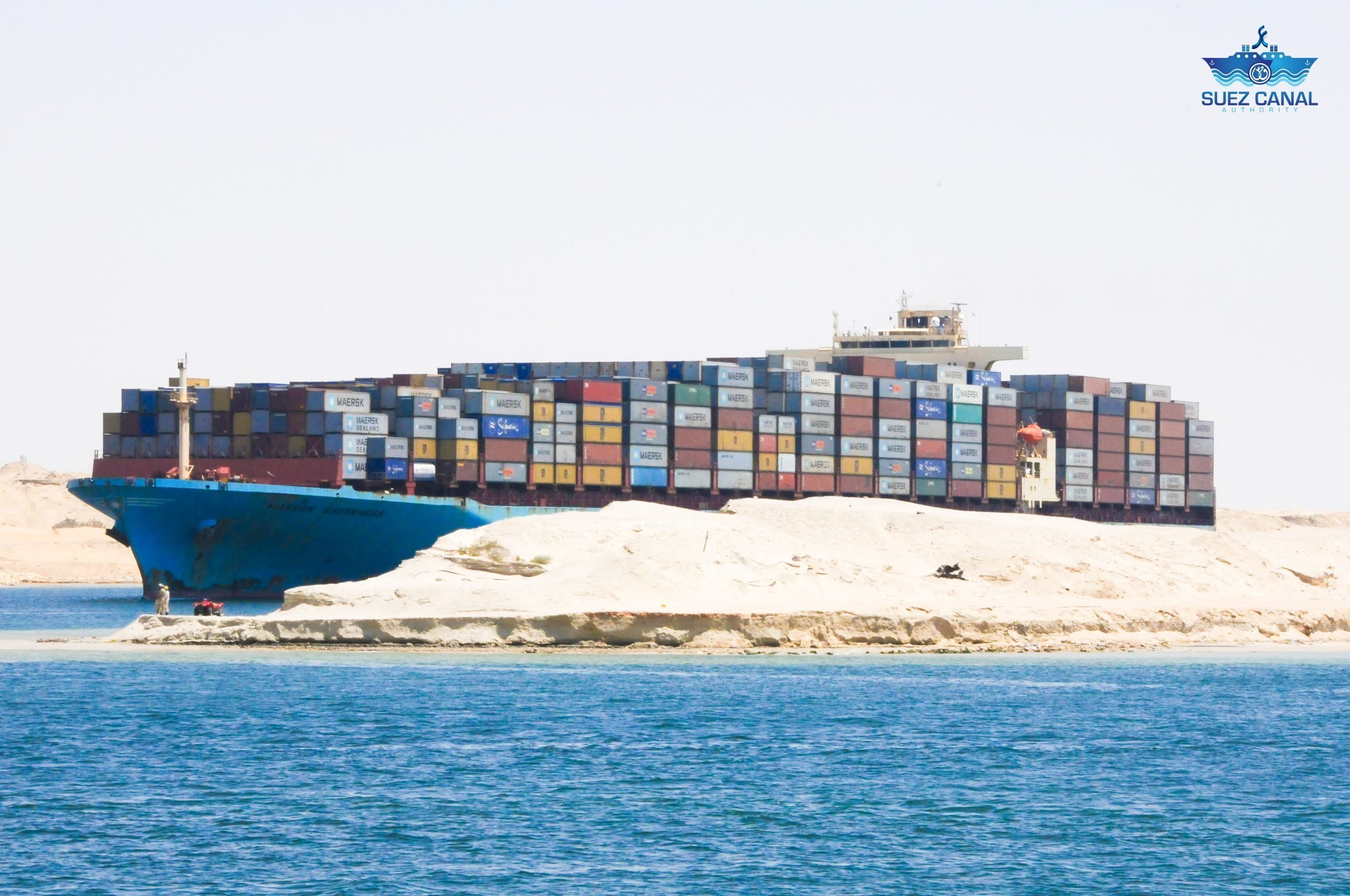 Nava Ever Date a fost eliberată, Canalul Suez e navigabil din nou. Ca efect, prețul petrolului a scăzut cu 1%