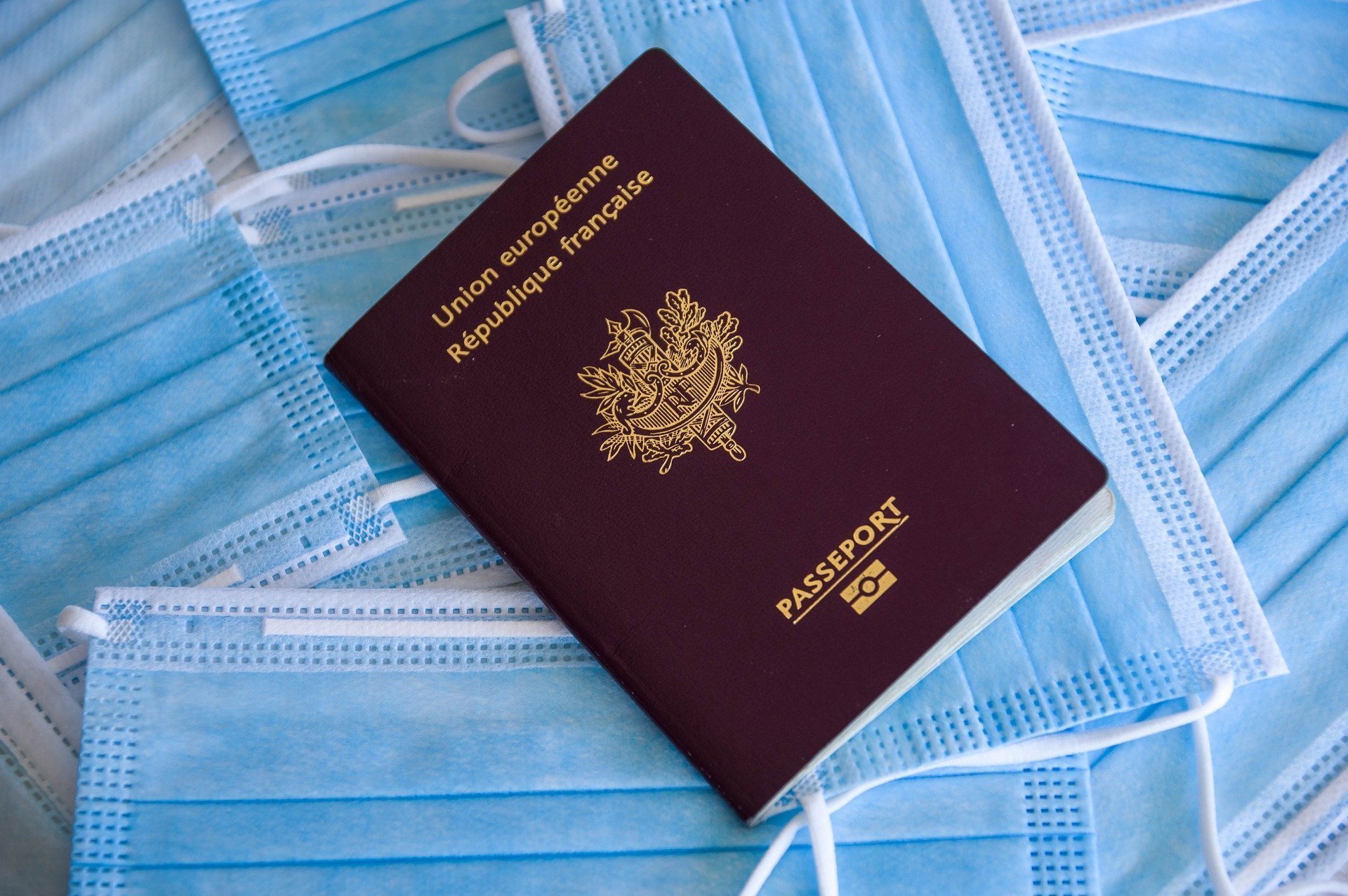 Un „paşaport covid” pentru acces în interior este aplicat pentru prima dată în regiuni din Spania