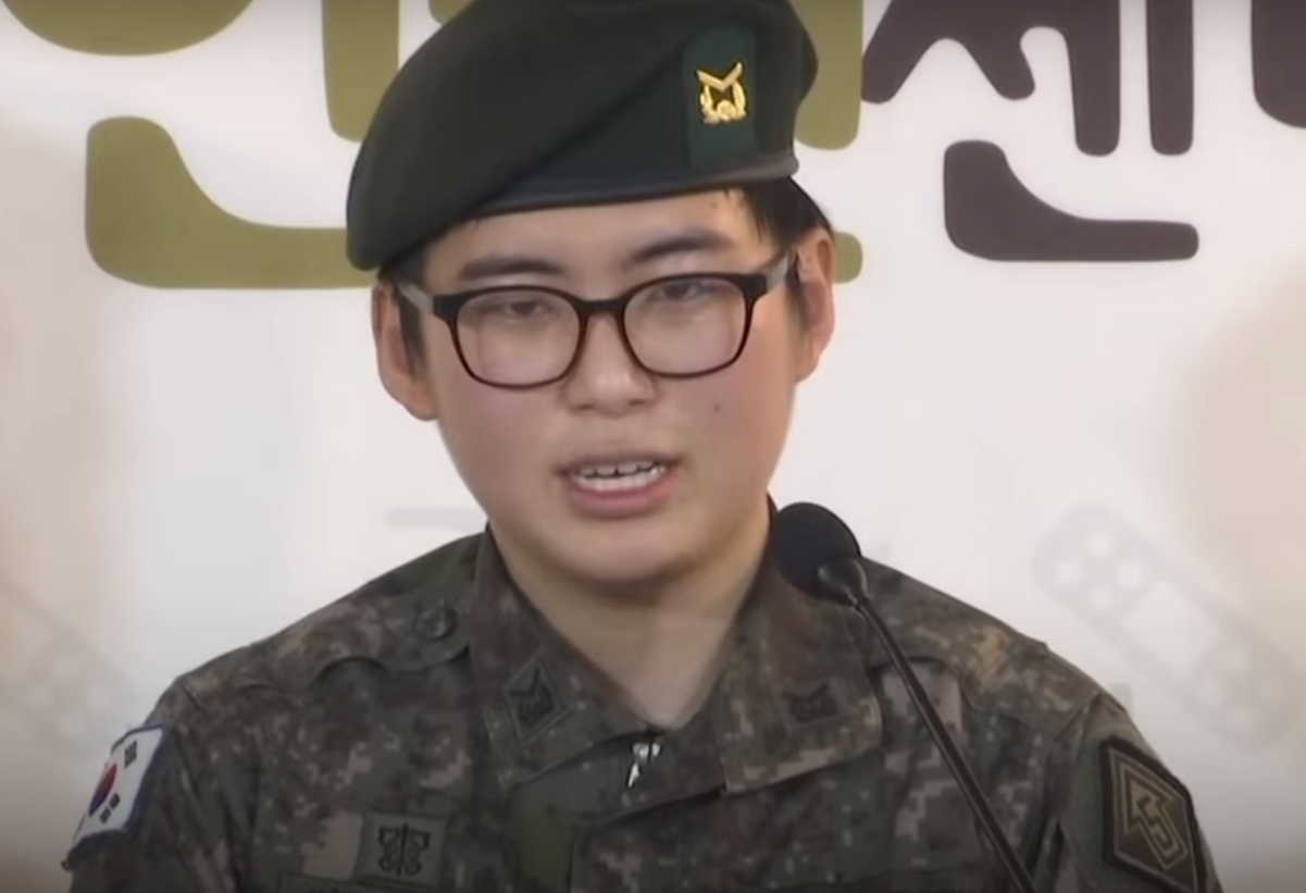 Primul soldat transgender din Coreea de Sud a fost găsit fără suflare în propria locuință