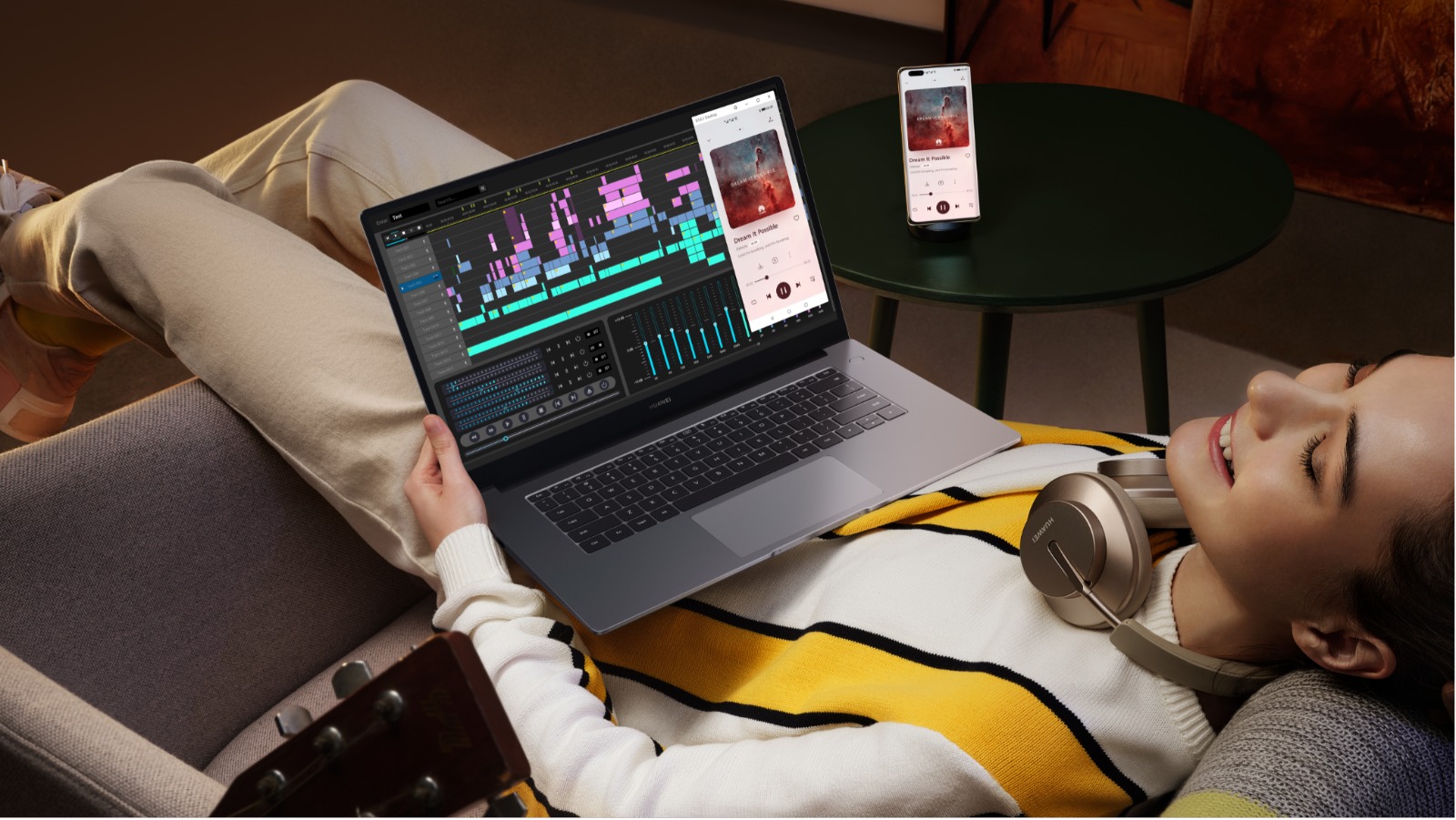 „Crazy Easter” – campania Huawei dedicată laptopurilor MateBook Seria D