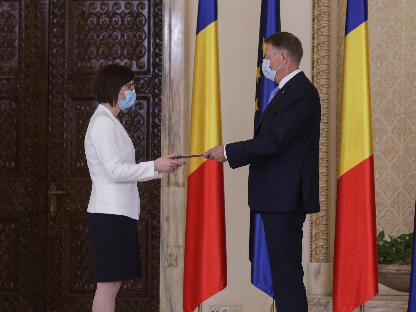 Ceremonie la Palatul Cotroceni. Ioana Mihăilă, învestită în funcția de ministru al Sănătății