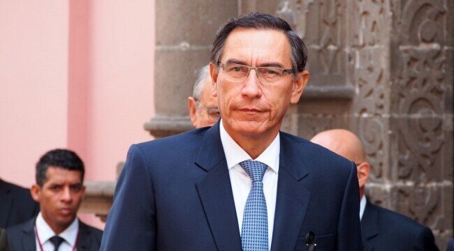 Fostul președinte al statului Peru, Martin Vizcarra s-a infectat cu Covid-19, la șase luni de la vaccinare