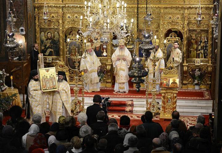 Slujbe de pomenire a eroilor Revoluției la Catedrala Patriarhală