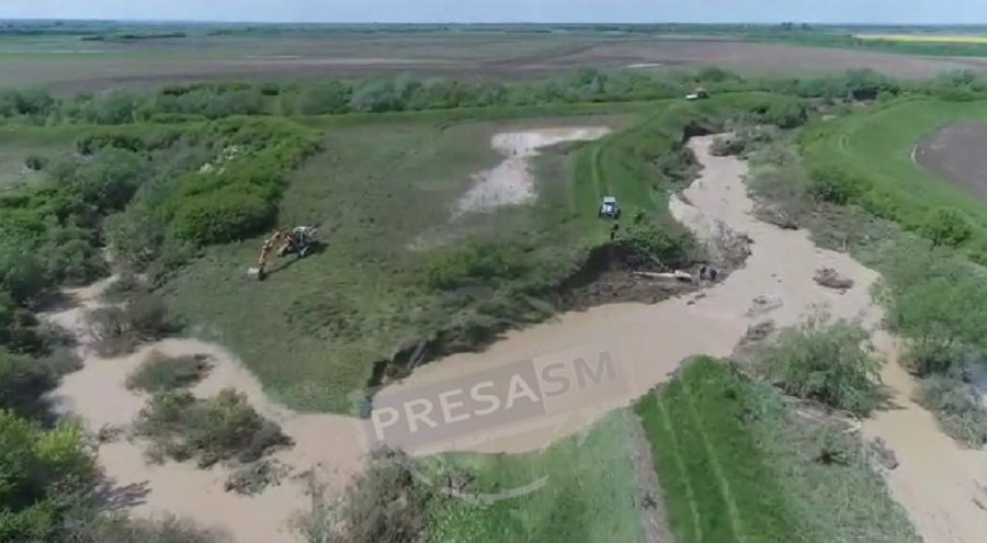 Pericol de noi inundații în Satu Mare, după ce un dig de apărare a fost distrus