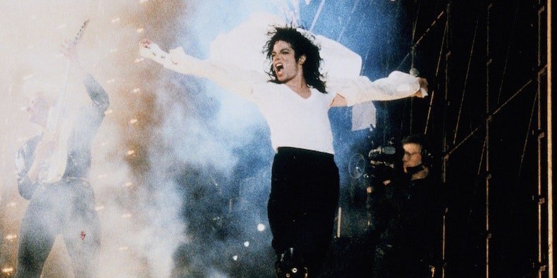 Michael Jackson ar fi împlinit astăzi 68 de ani. Anul în care a revenit pe ecrane, într-un film de peste un miliard de dolari