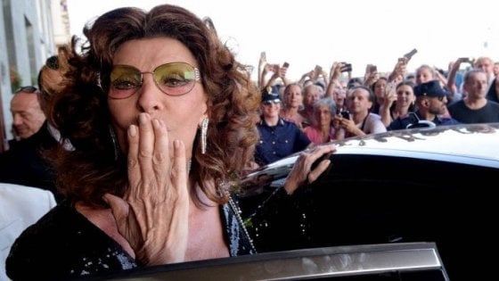Cum a fost Sophia Loren regina Florenţei pentru o zi (VIDEO)