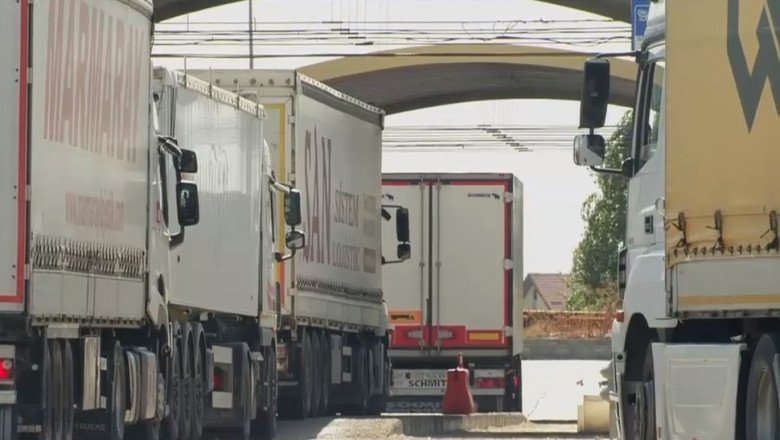 Coloană de camioane la Nădlac: Coada de la ieșirea din țară se întinde pe 10 kilometri