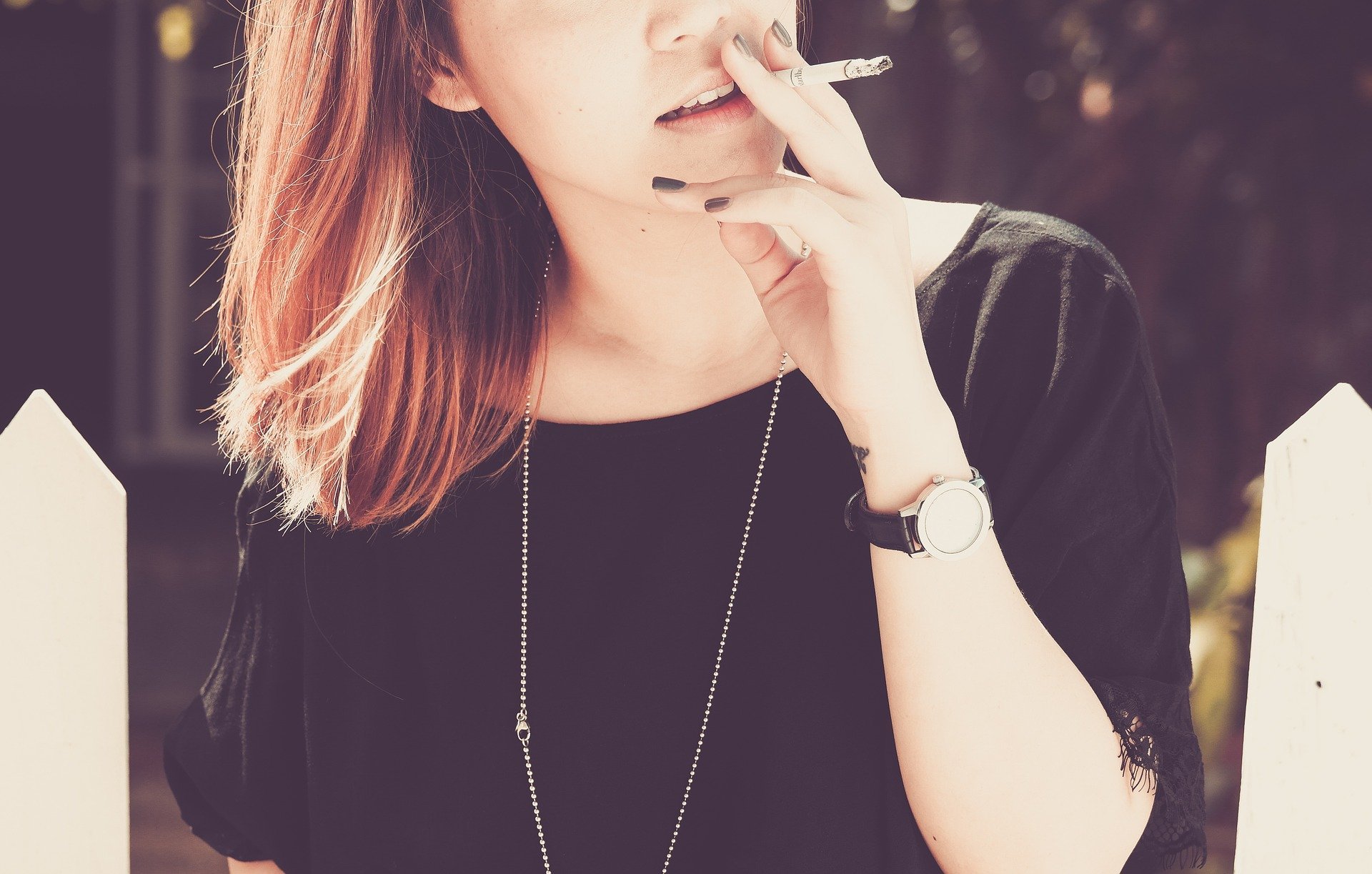 Cum poți renunța la fumat? Psihologii spun că voința nu ajută. Exercițiile psihologice pe care trebuie să le faci