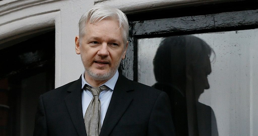 CIA, dată în judecată de jurnalişti care l-au vizitat pe Julian Assange la ambasada Ecuadorului la Londra