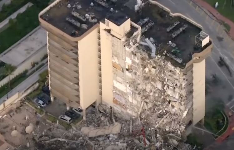 Resturile blocului prăbușit pe 24 iunie în Florida au fost  demolate