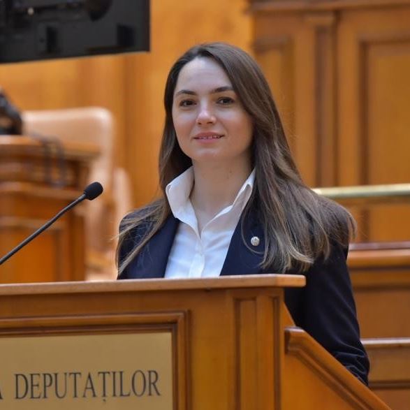 Deputatul AUR Anamaria Gavrilă și-a dat demisia din partid. „Nu există o echipă AUR pe care să pot conta”