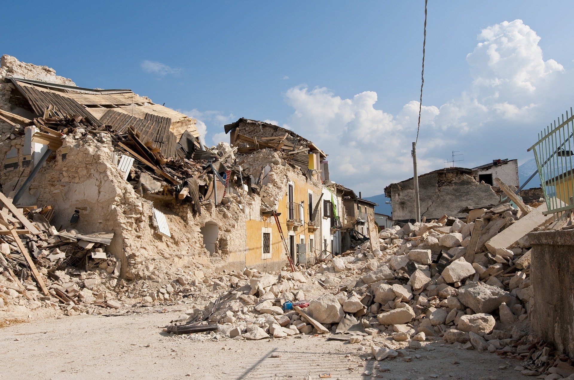 Bilanțul cutremurului din Haiti a ajuns la 1.300 de morți