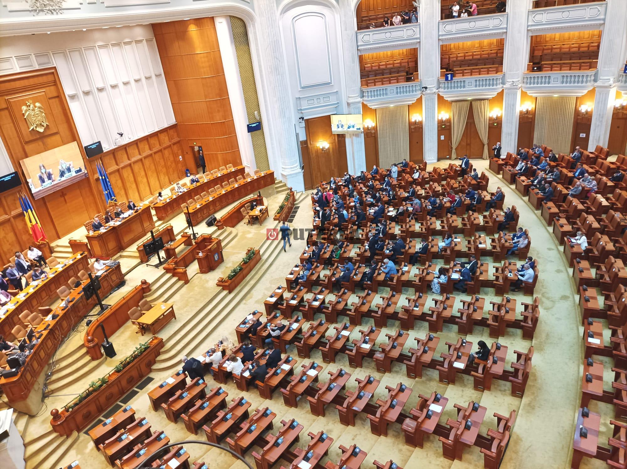 VIDEO Bugetul pentru 2022 va fi dezbătut și votat joi în plenul Parlamentului