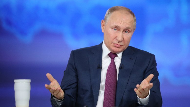 Vladimir Putin intră în izolare din cauza COVID-19