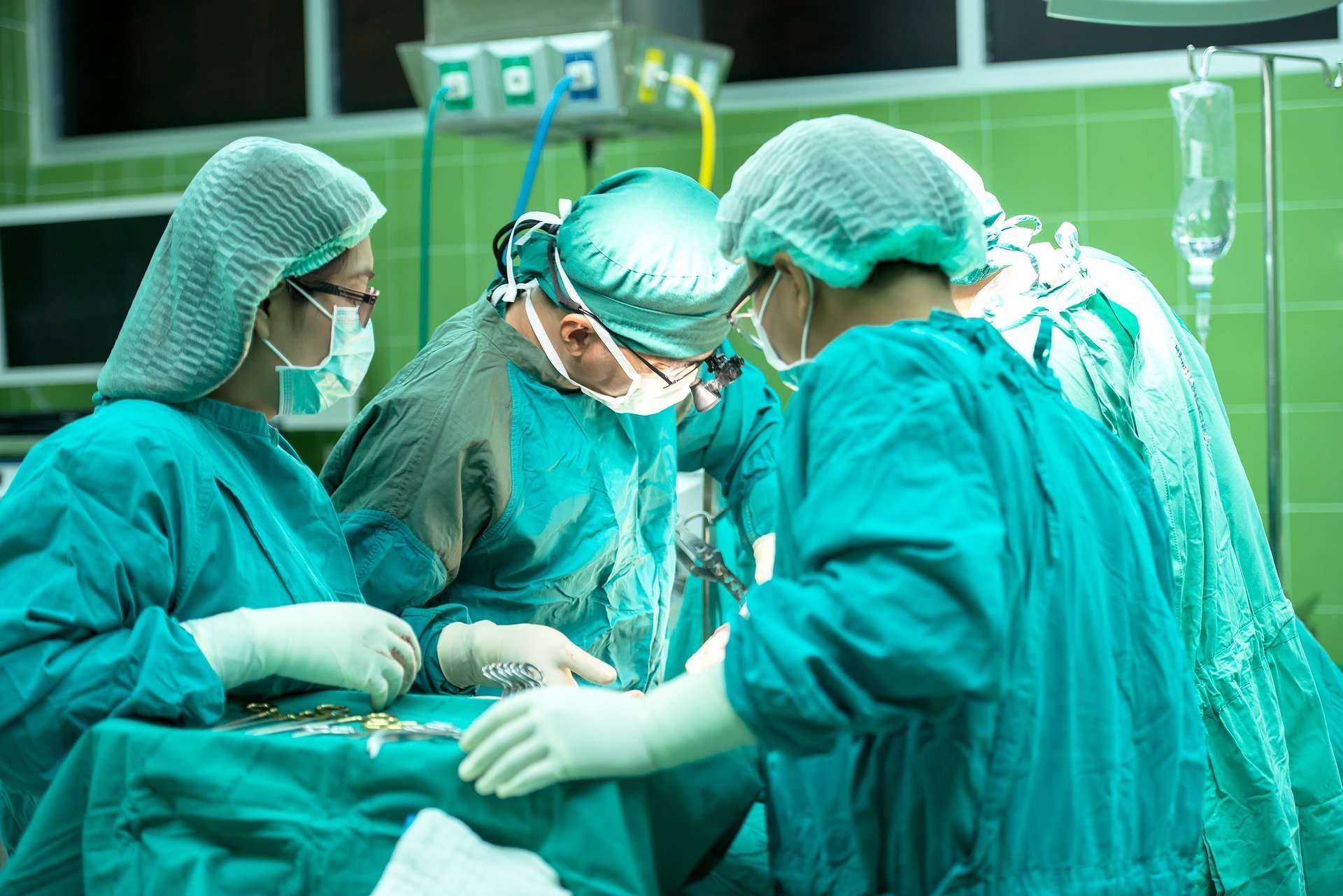Unui pacient american i s-a refuzat transplantul de inimă pentru că nu se vaccinează antiCovid