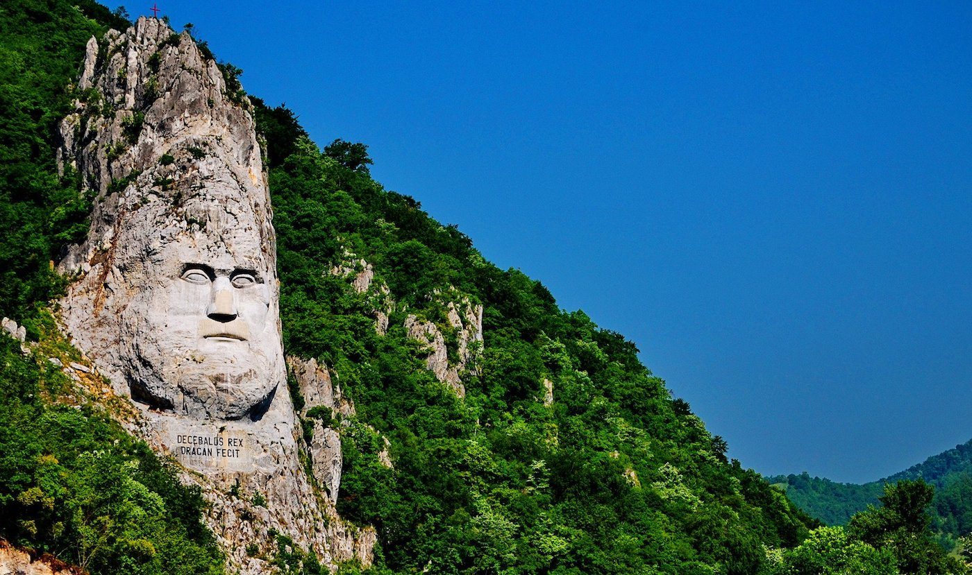 Spectaculos: Cum modelau dacii munții? Aflați la Palatul Șuțu, din București