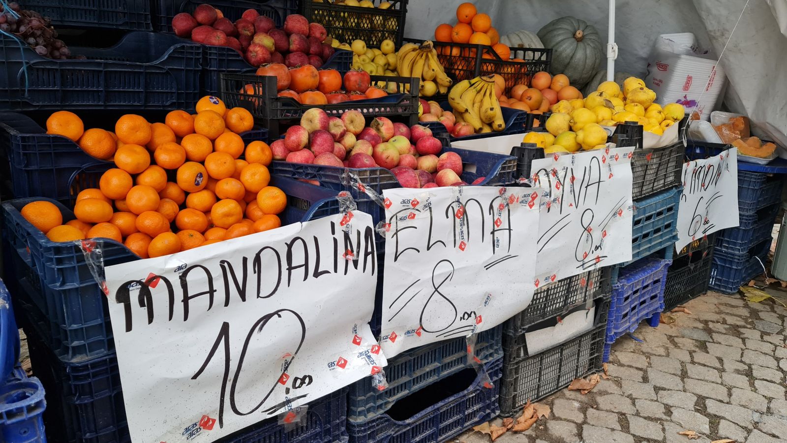Turism comercial: Bulgarii profită de inflația mare din Turcia pentru a-și face cumpărăturile