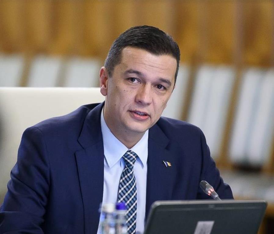 Ministrul Grindeanu: Directorul Aeroportului Internaţional Timişoara şi-a adunat lucrurile, printre care şi o puşcă, şi a plecat!