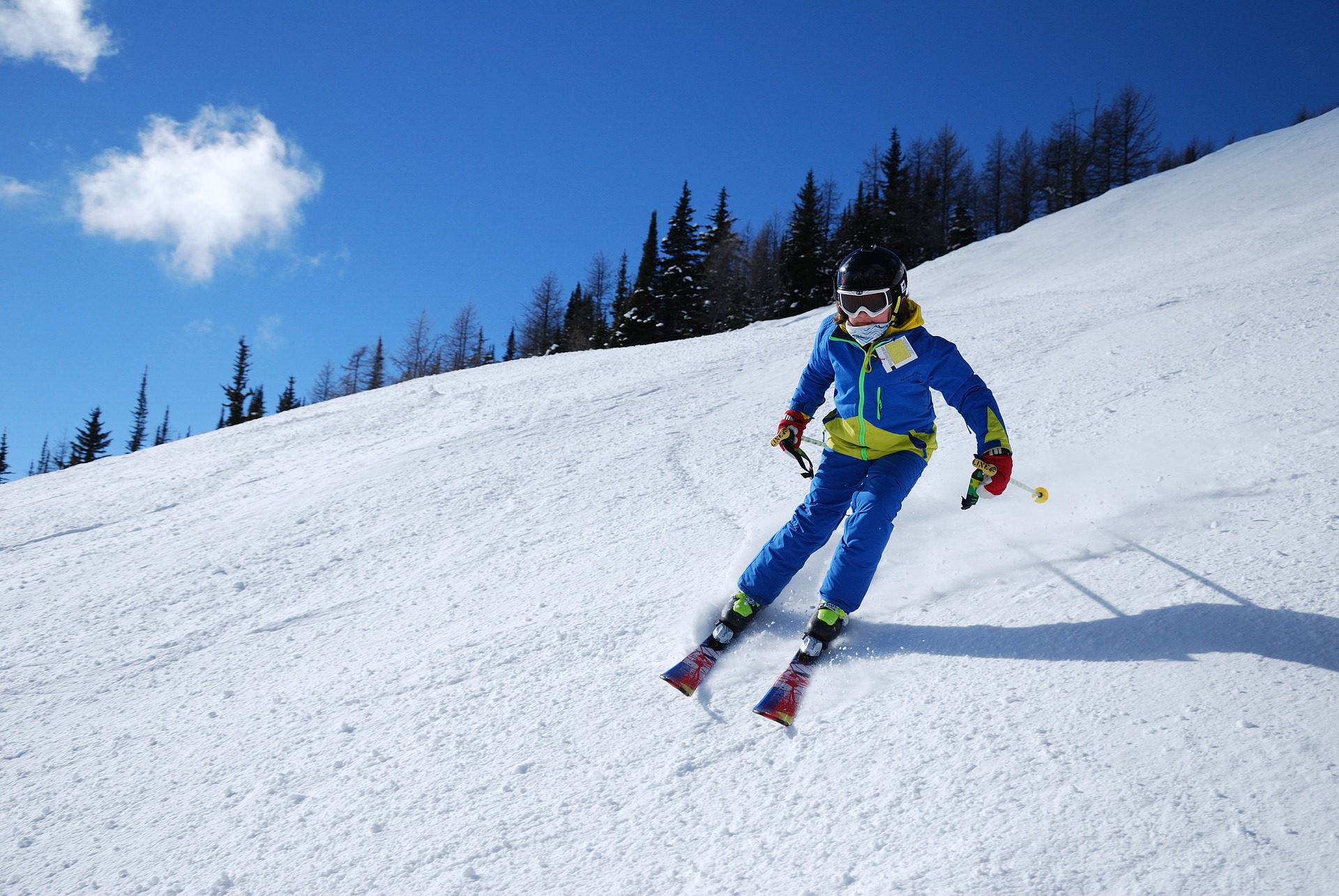 Se deschide sezonul de schi! Stratul de zăpadă în Poiana Brașov este de jumătate de metru