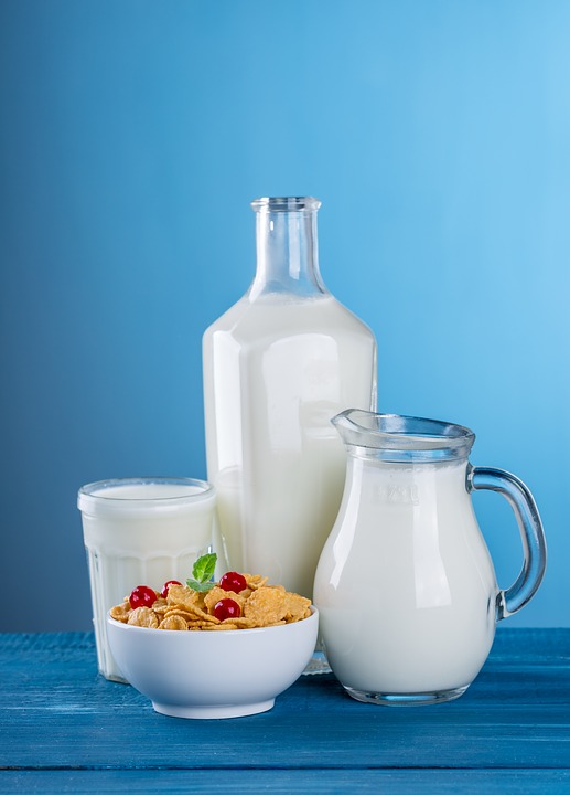 INS: Importurile de lapte materie primă s-au majorat cu 25%, în octombrie, raportat la perioada similară din 2020