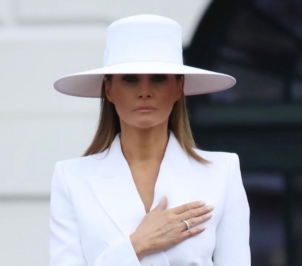 Melania Trump își scoate la licitație o pălărie și acceptă plata doar în criptomonede