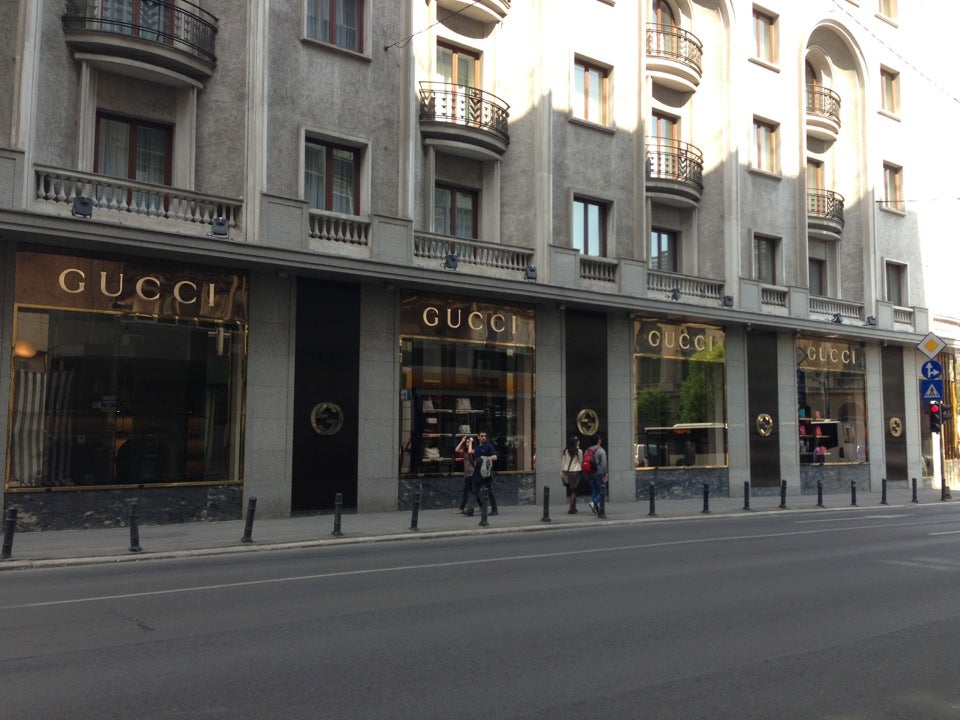 Gucci pleacă din România. Cine este familia care deținea brandul de lux